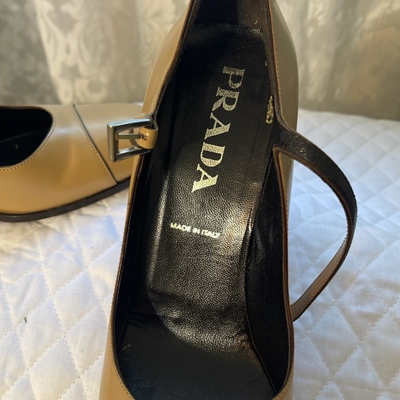 Prada vintage mary jane heels, EU 37. Pre-owned. - Picture 12 of 12